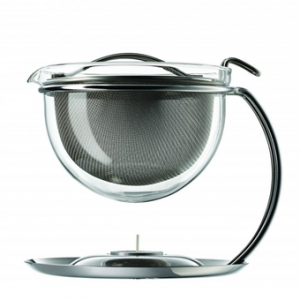Mono – Filio – Glasteekanne 0,6l mit integriertem Stövchen Das Sieb besteht aus stabilem, geschmacksneutralem, rostfreiem Edelstahlgewebe, die Kanne aus feuerfestem Borosilikatglas. Die spezifische Geometrie der Glashalbkugel bewirkt, dass der letzte Rest Flüssigkeit mit den, darin enthaltenen Teekrümeln in der Kanne bleibt. Das Glas kann in der Spülmaschine gereinigt werden. Ausreichend für ca. 4 Tassen