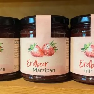 Erdbeer Marzipan Fruchtaufstrich