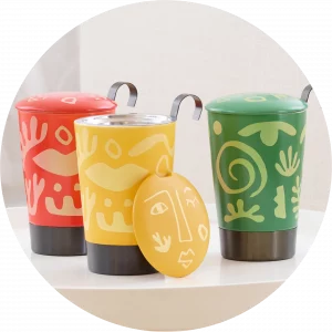 Eigenart Tasse / Becher  Teaeve Opera - mit Deckel & Sieb - Farbauswahl